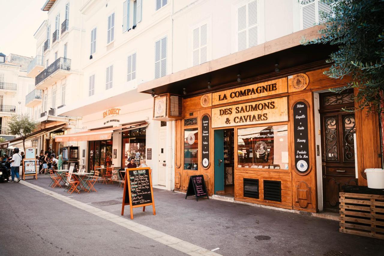 Le Cannois كان المظهر الخارجي الصورة